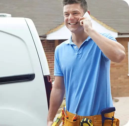 person giveing fencing service